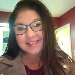 Meet your Posher, Gina